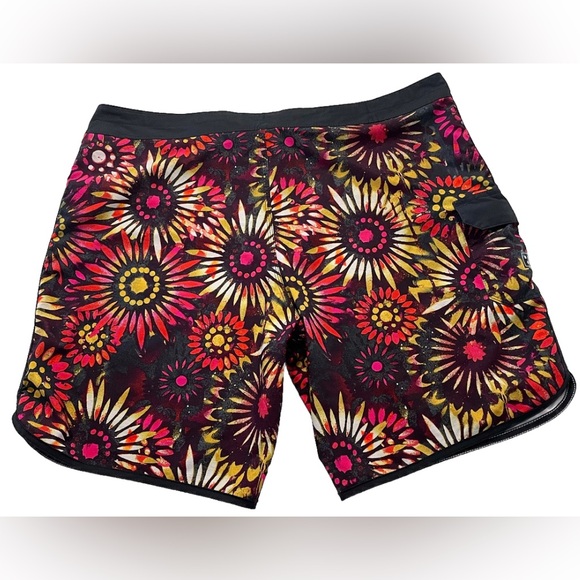 Billabong Boardshorts 73 Airlite Lineup Men’s 38 Floral Multicolor 9” Inseam EUC - Picture 4 of 7